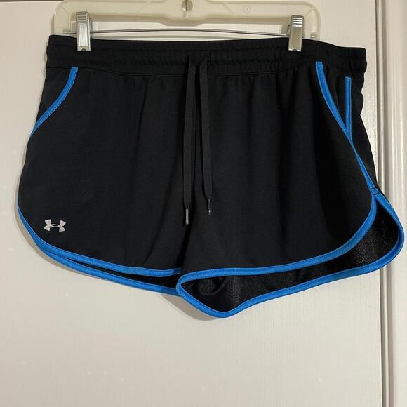 Pants - Women's Under Armour Shorts Sz Lg